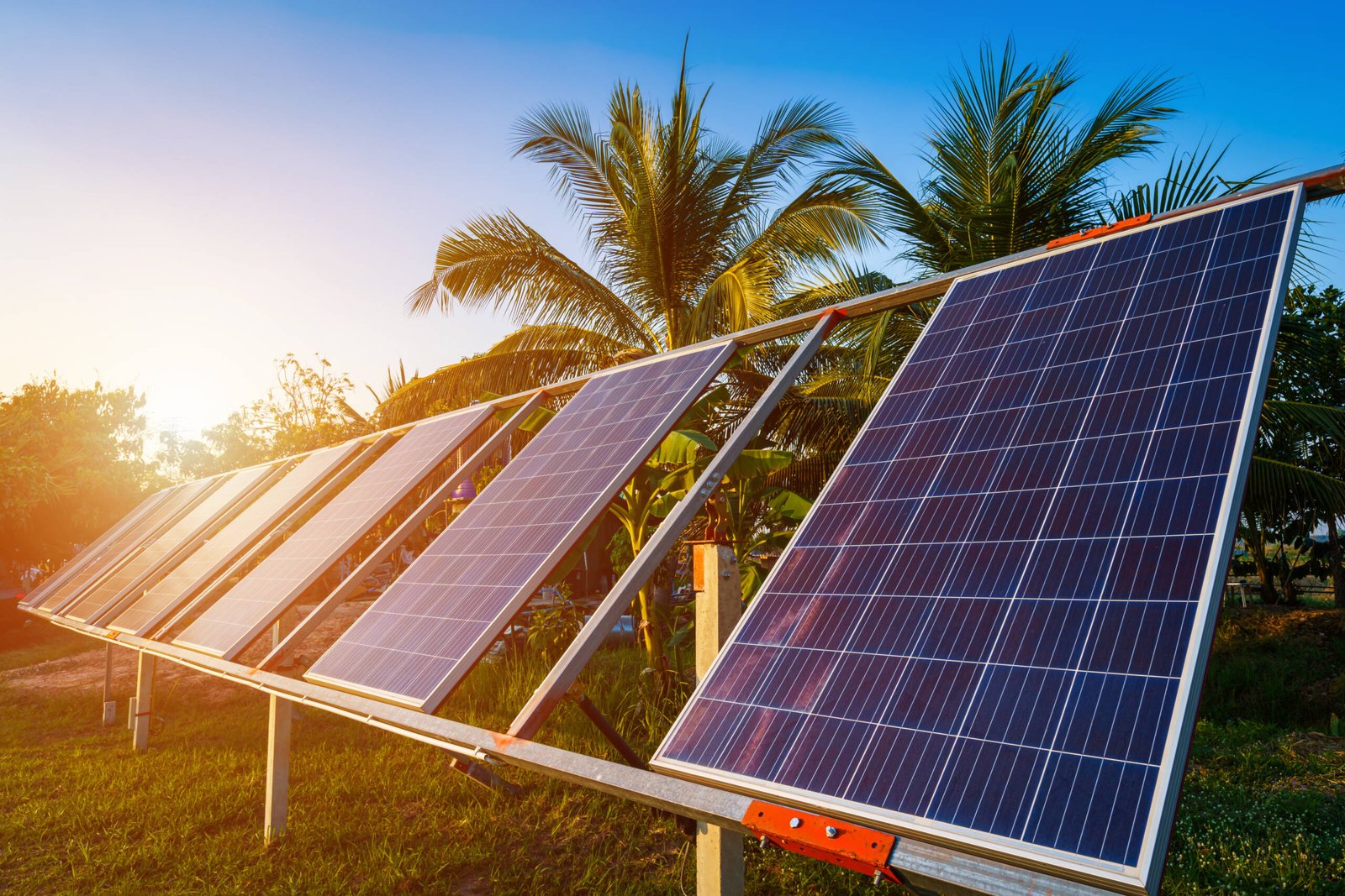 Installation and maintenance of photovoltaic projects